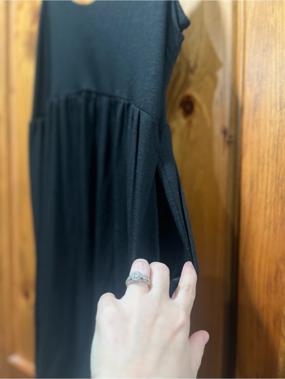 Old Navy Black Tank Top - Picture 2 of 3